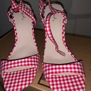 Qupid Red and white checked shoe